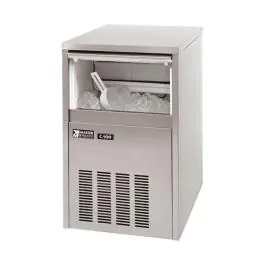 Ijsblokjesmachine - H 75 x 48 x 55 CM - 44 KG - 220 - 240 V - 575 W - Luchtgekoeld - R452A - RVS - MasterFrost - 706040