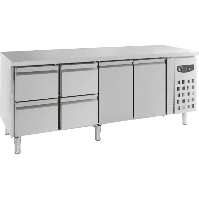 Koelwerkbank - 4 Laden - 2-Deurs - 553 Liter - 230V - H 85 x B 223 x D 70 CM - Combisteel 7950.0220 €1,845.00 Koelwerkbanken