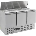 Saladette - Gekoeld - 3-Deurs - 368 Liter - 230V - H 87 x B 137 x D 70 CM - Combisteel 7950.0094 €733.37 Saladette