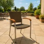 Terrasstoel Baja - Stapelbaar - Armleuning - Gevlocht Riet - Bruin - Kunststof - G-Line HW-16774 €59.95 Terrasstoelen