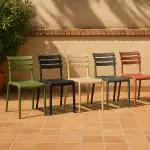 Terrasstoel Helen – Stapelbaar - Olijfgroen - Kunststof - G-Line GL-153753 €34.95 Terrasstoelen